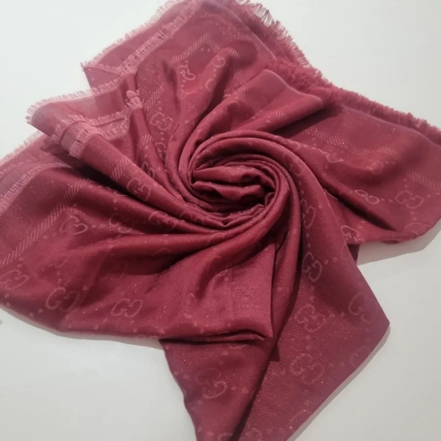 روسری ویسکوز لمه دار