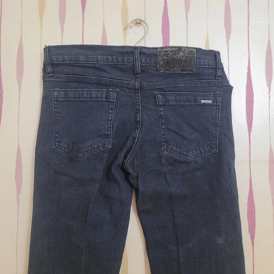 شلوار جین منگو