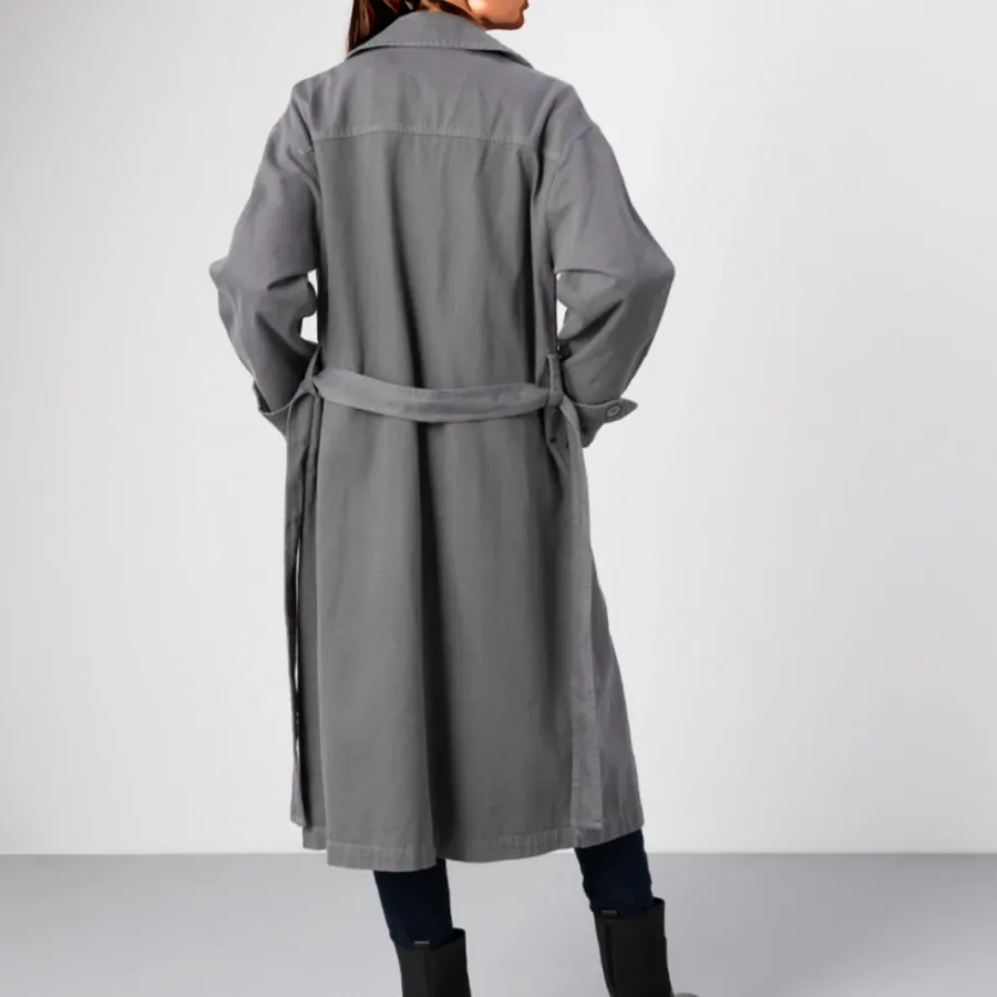 ترنچ کت بلند