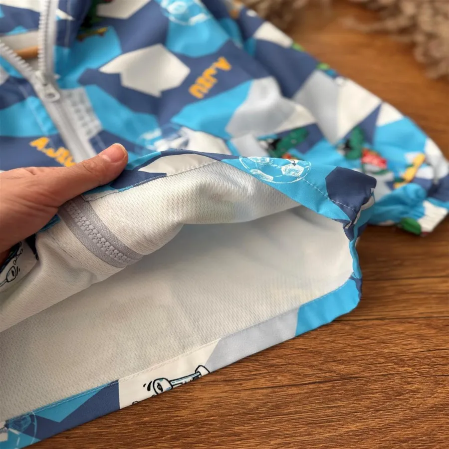 کاپشن بچگانه