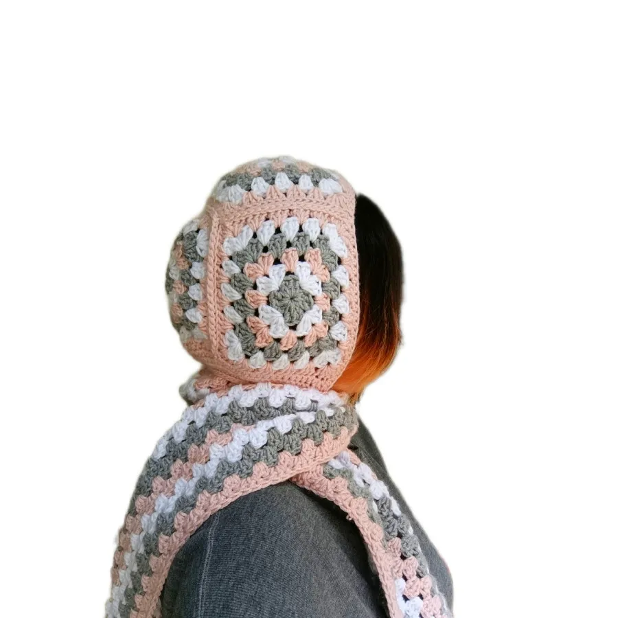 شال گردن و کلاه بافتنی