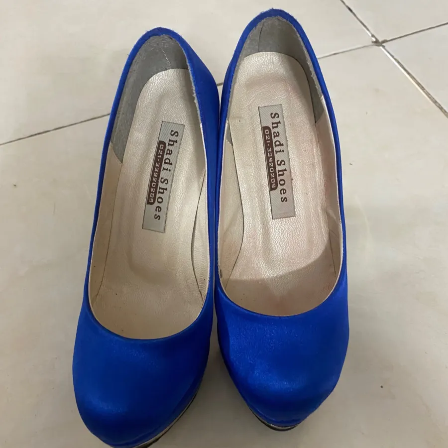 کفش ابی کاربنی سایز37/38