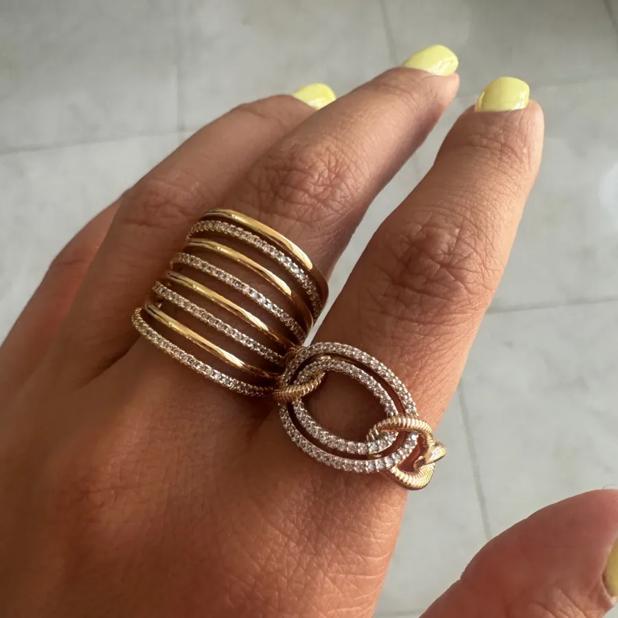 دو‌عدد انگشتر باهم استیل