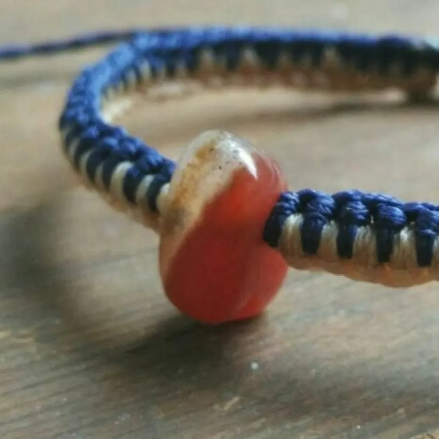 دستبند عقیق دو رنگ