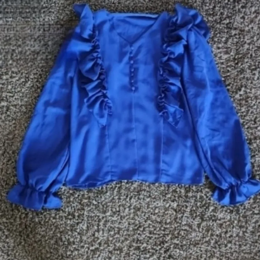 شومیز کرپ آبی کاربنی