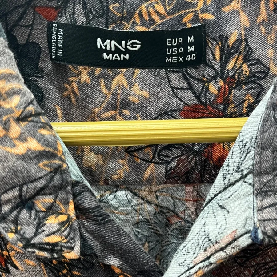 پیراهن مردانه