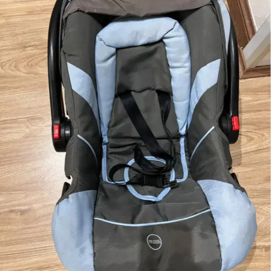 کارسیت نوزاد