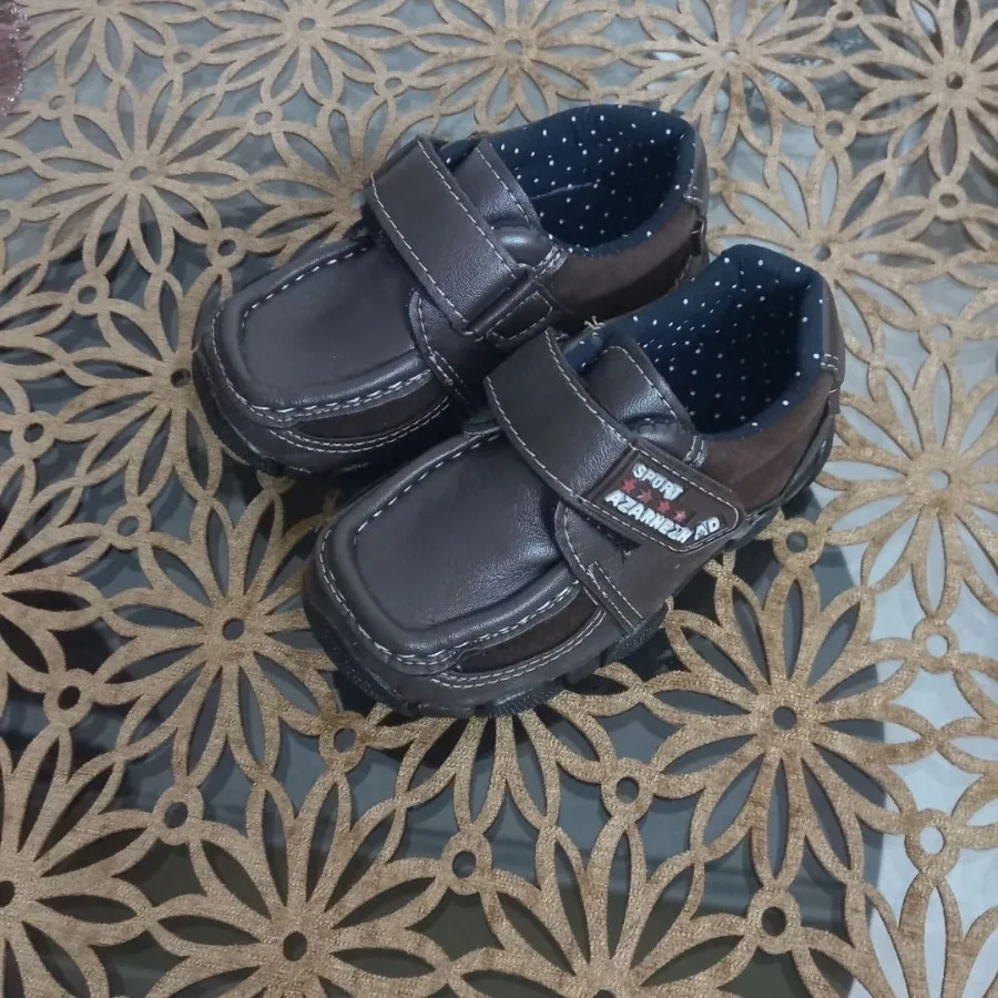 کفش بچگانه