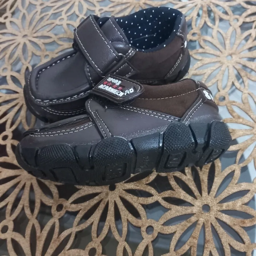 کفش بچگانه