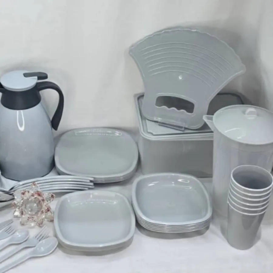 سرویس مسافرت 90تیکه