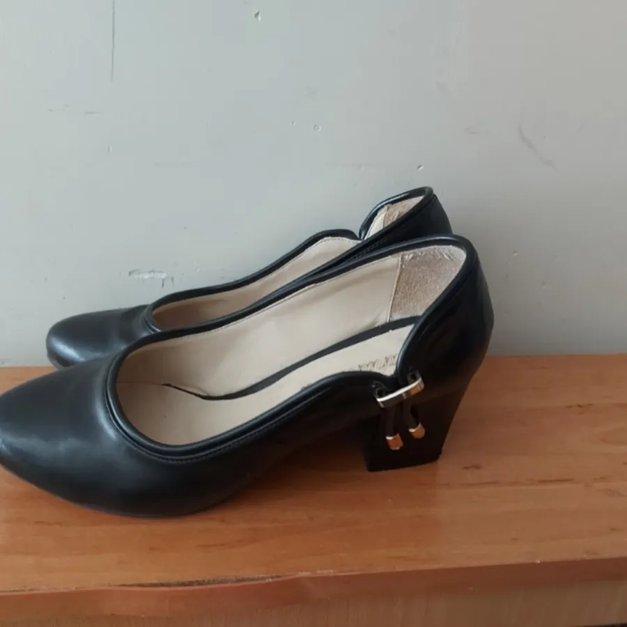 کفش پاشنه بلند سایز 39