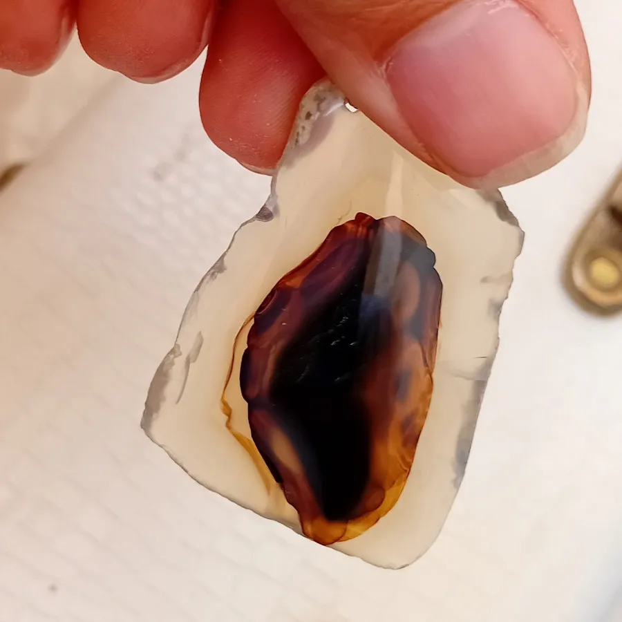 آویز  عقیق شجر چشم دار