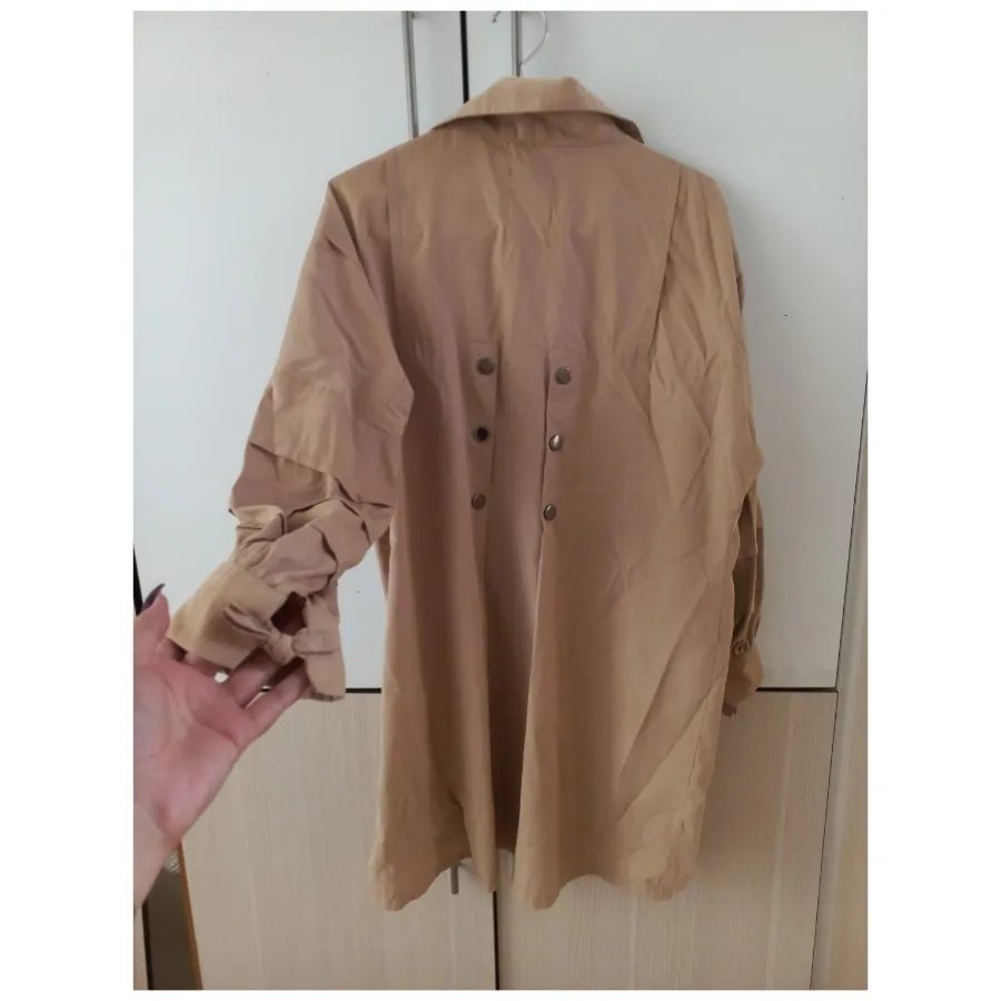 مانتو پاییزه شیک کرم رنگ