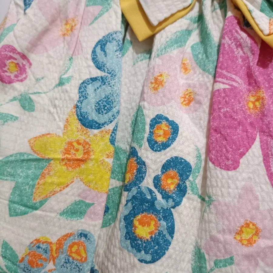 پیراهن بچگانه