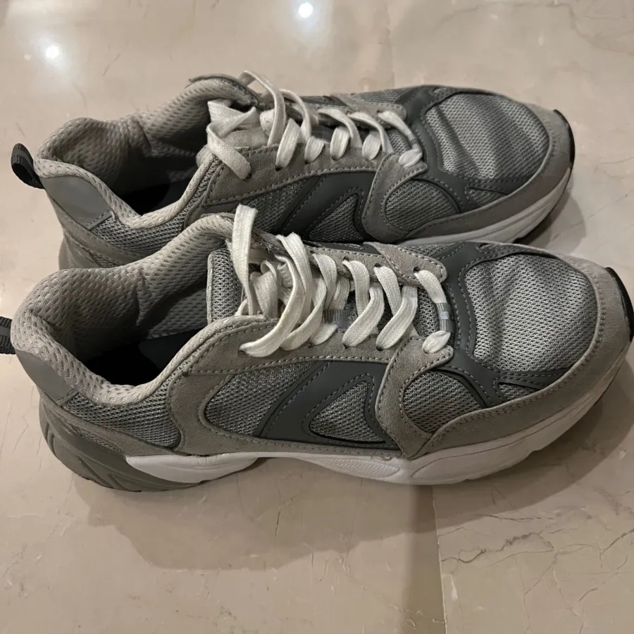 کفش اسپرت زنانه