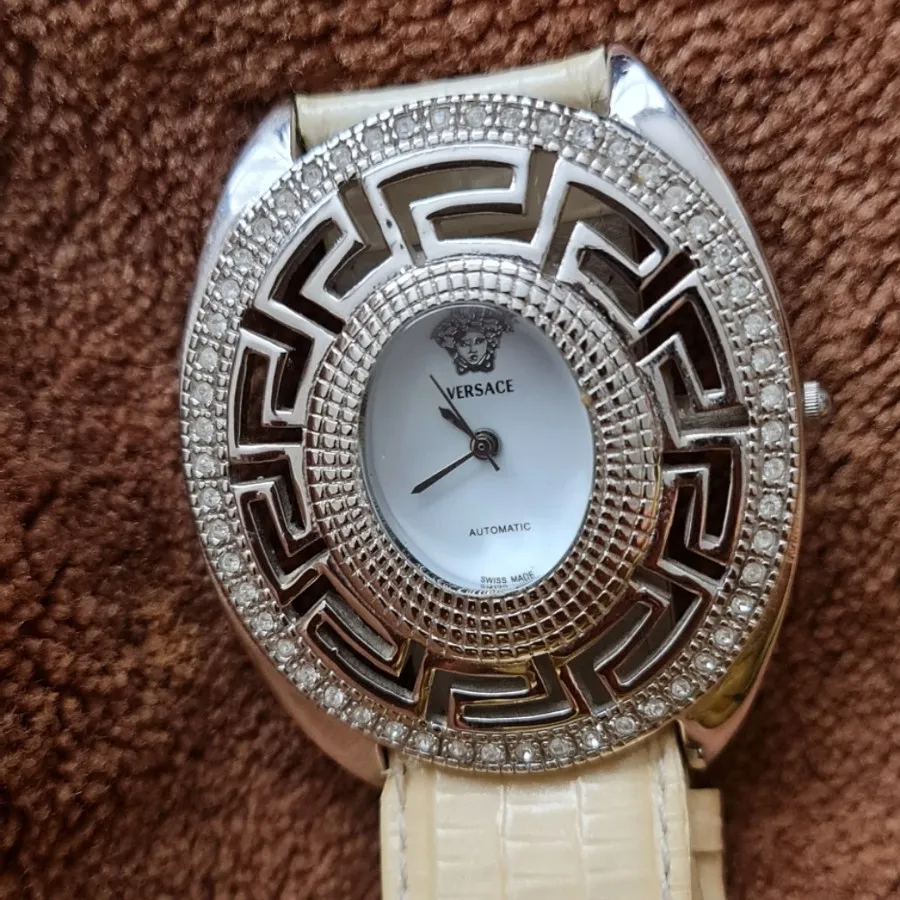 ساعت مچی مجلسی