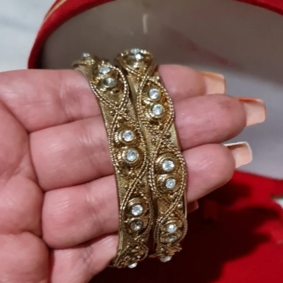 النگو نگین دار