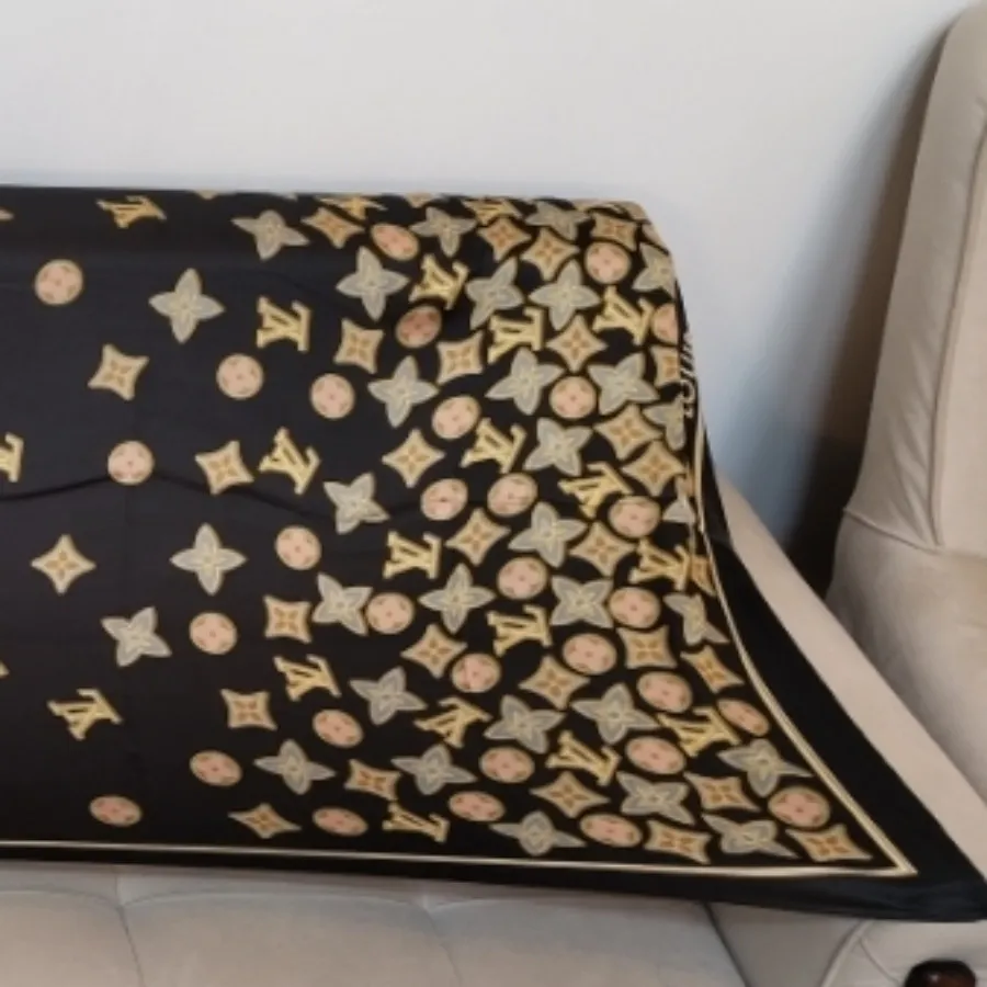 شال سیلک لویی ویتون