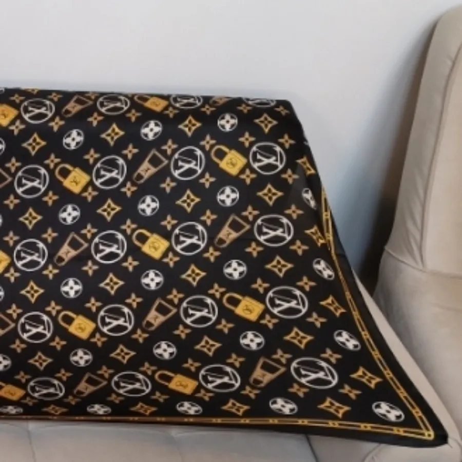 شال سیلک لویی ویتون