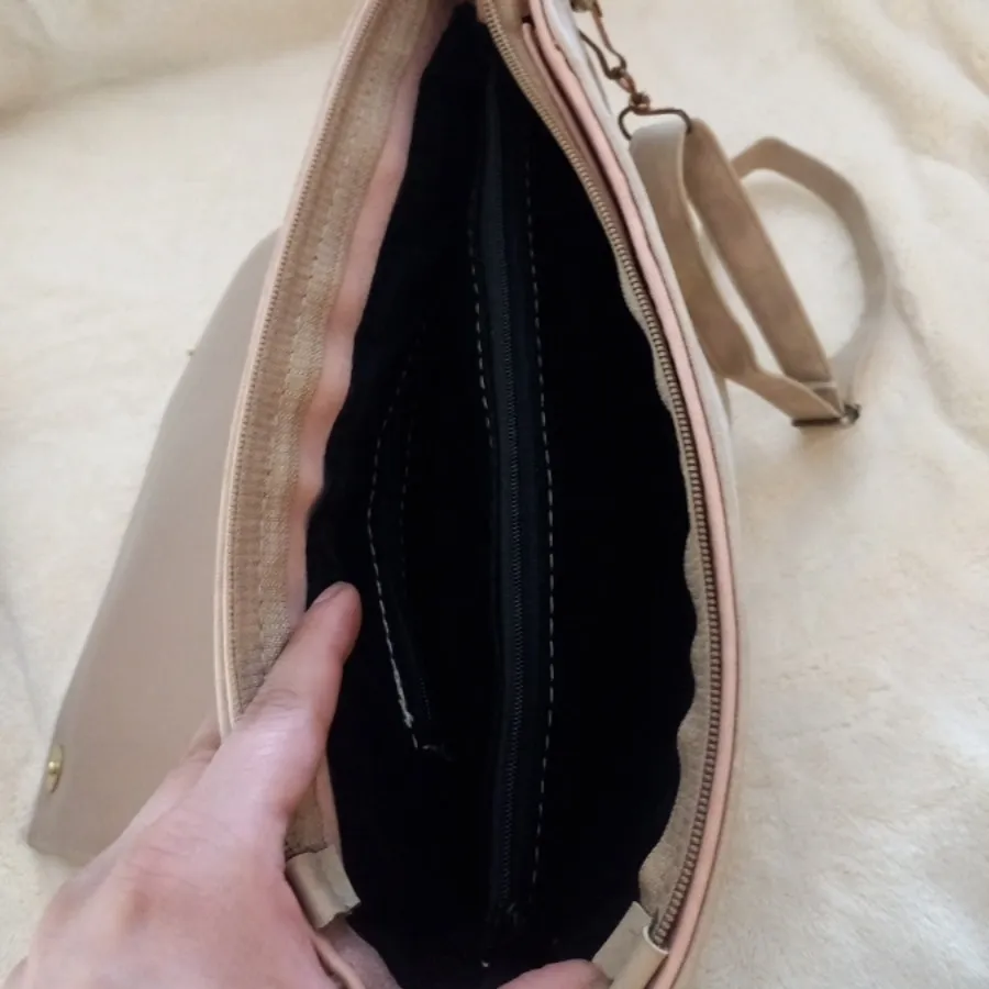 کیف دستی کاملا سالم