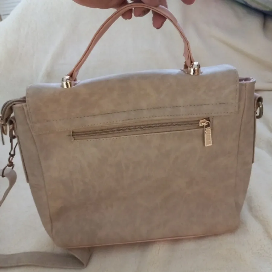 کیف دستی کاملا سالم