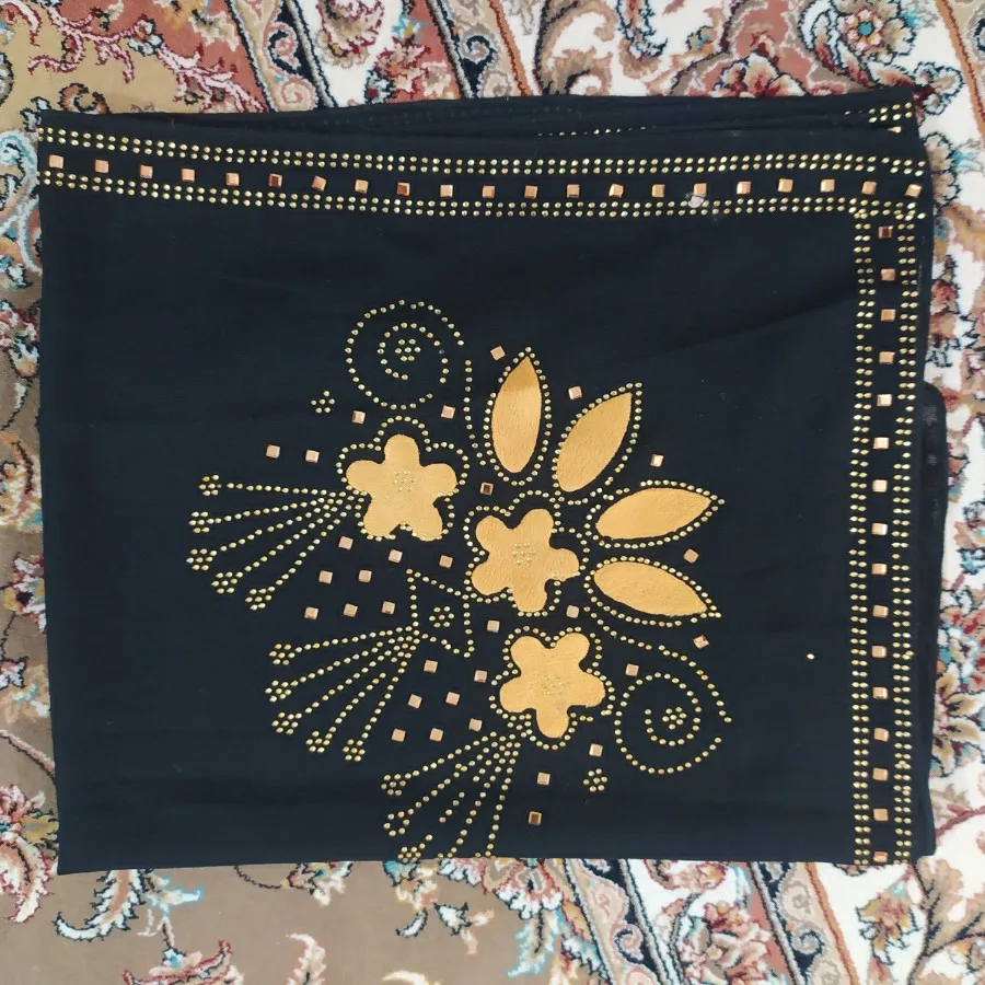 شال کرپ سنگ دوزی