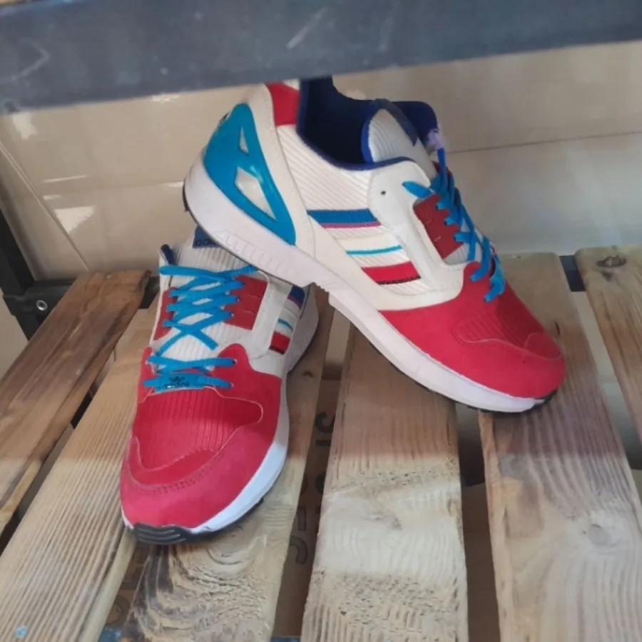 کتونی آدیداس و زد ایکس