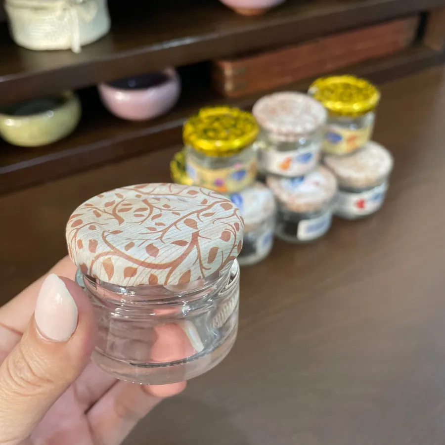 شیشه دردار تزیینی