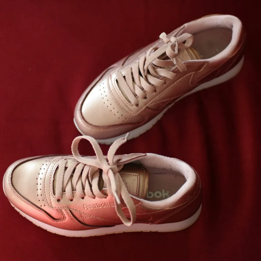 کتونی ریبوک کلاسیک