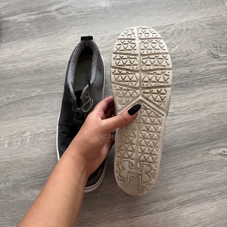 کتونی استوک