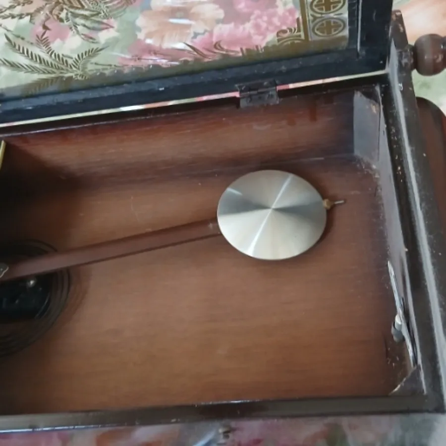 ساعت دو کوک قدیمی