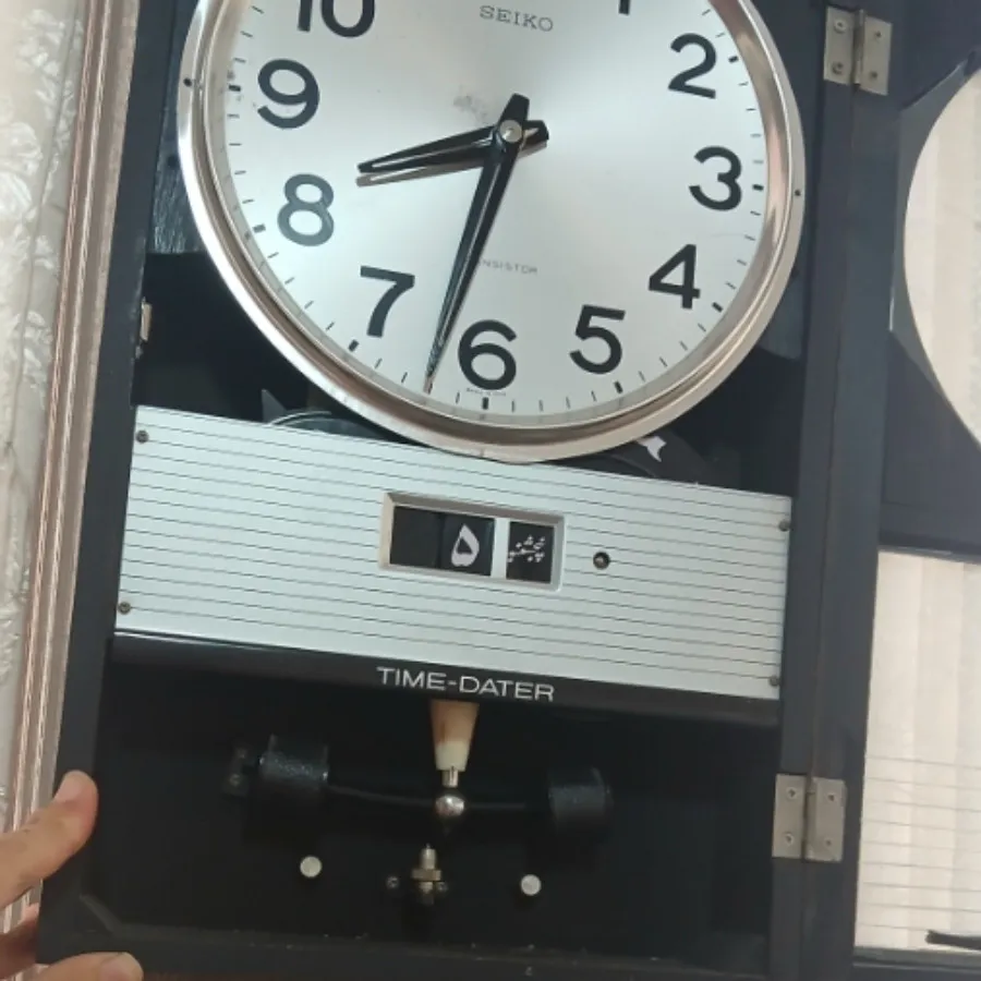 ساعت پاندول دار باتری خور