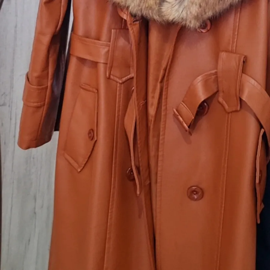 پالتوی چرم عسلی