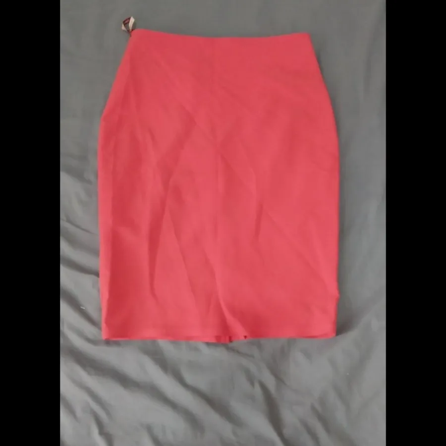 کت ودامن گلبهی