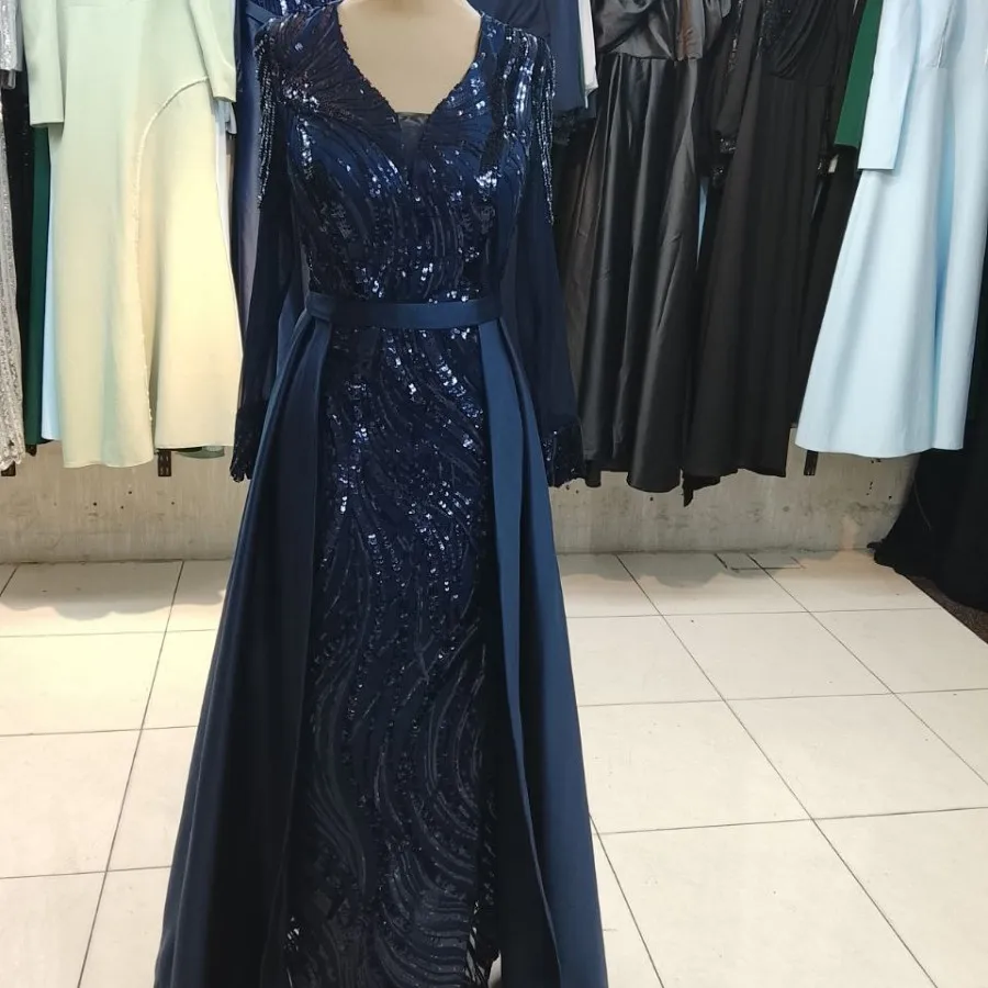 پیراهن نامزدی حنابندان