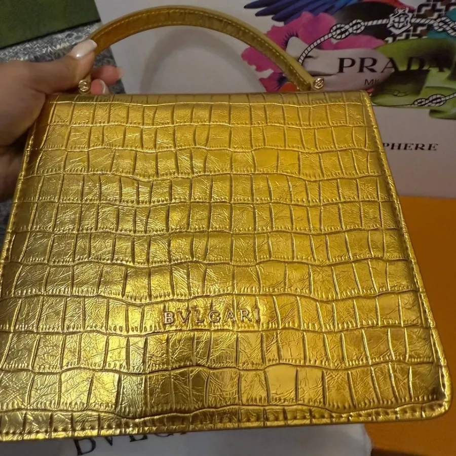 کیف برند بولگاری