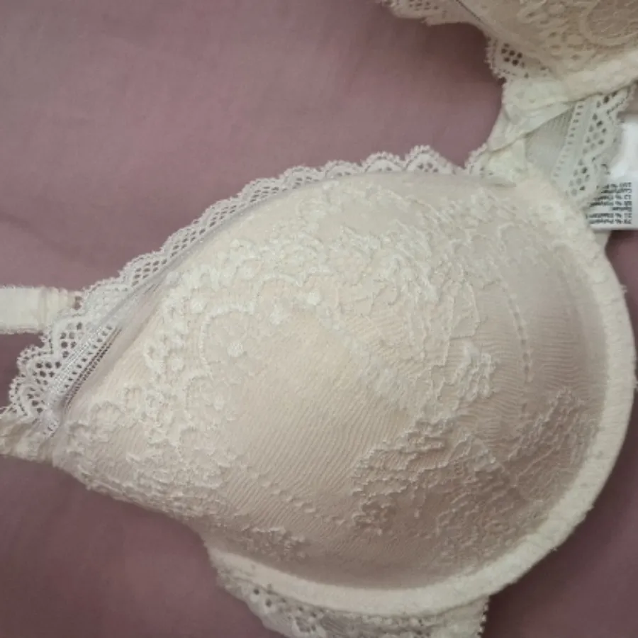 سوتین زنانه