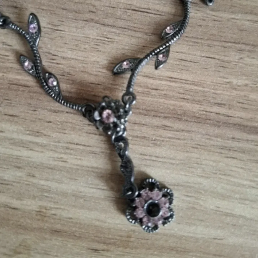 نیم ست گردنبند و گوشواره