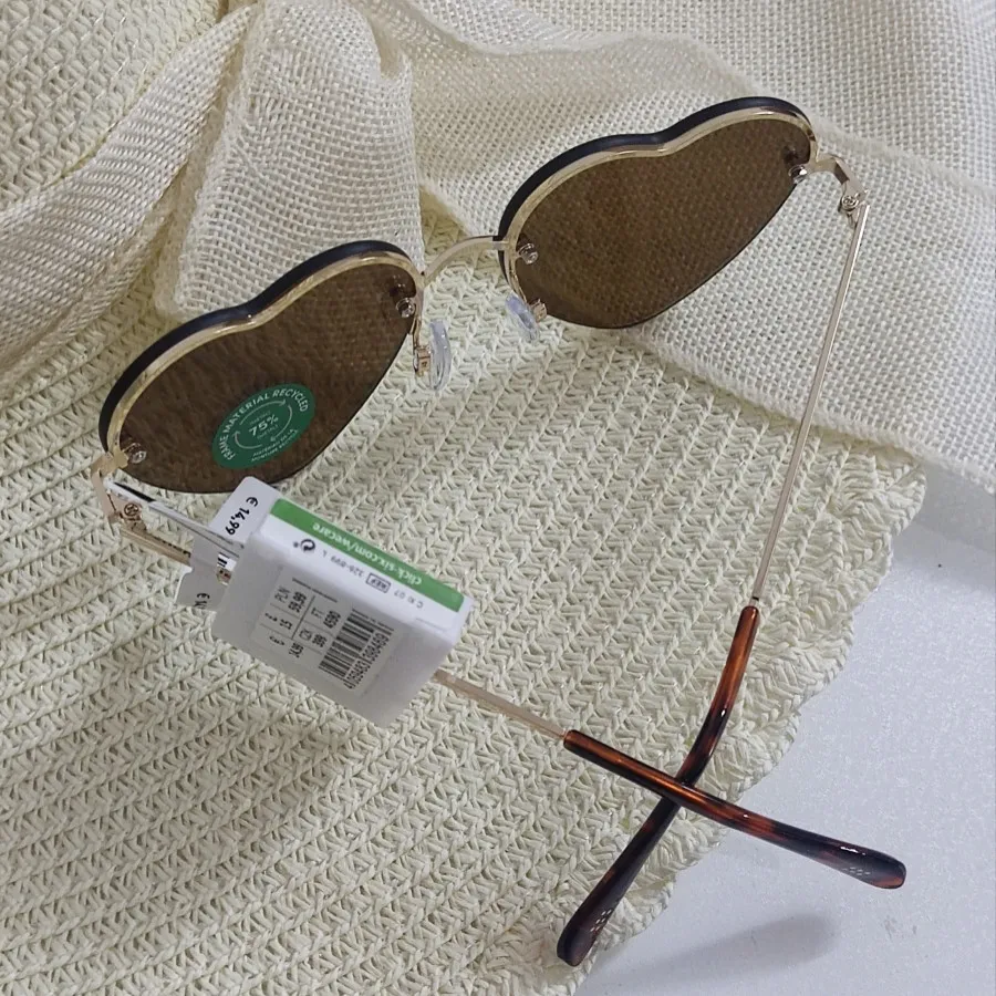 عینک آفتابی قلبی ?