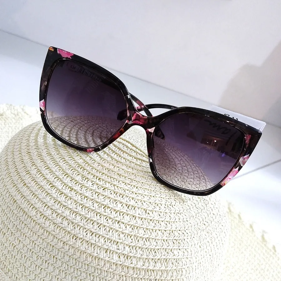 عینک آفتابی زنانه