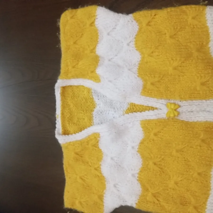 بافت کودک با جوراب نو