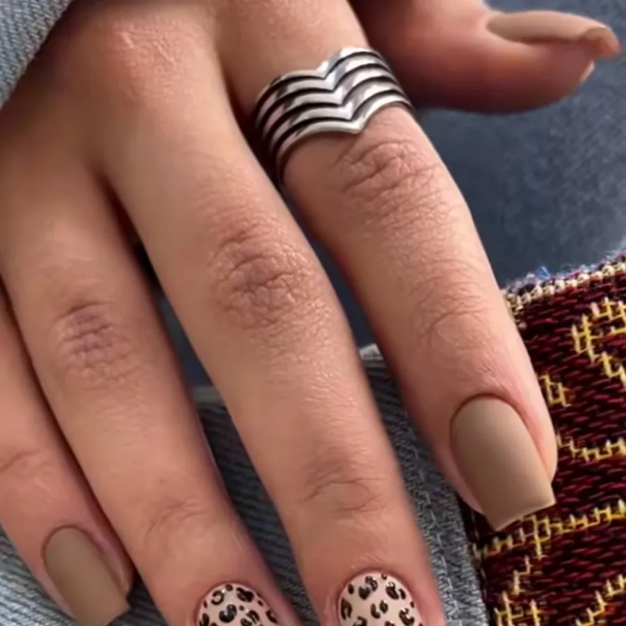 انگشتر استیل