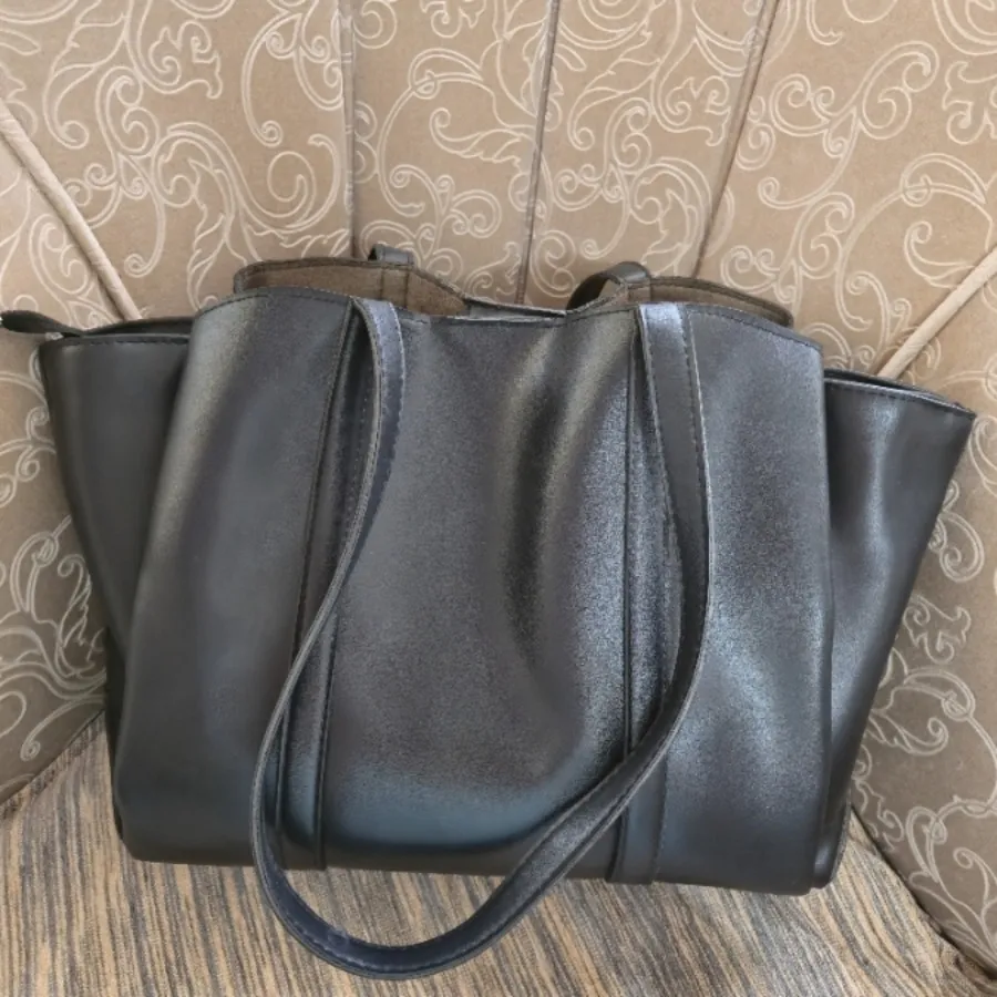 کیف مشکی جادار