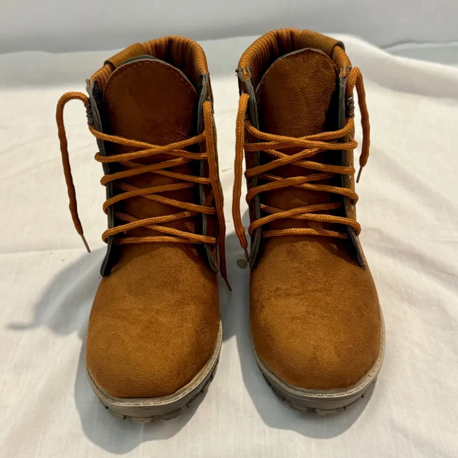 نیم بوت عسلی