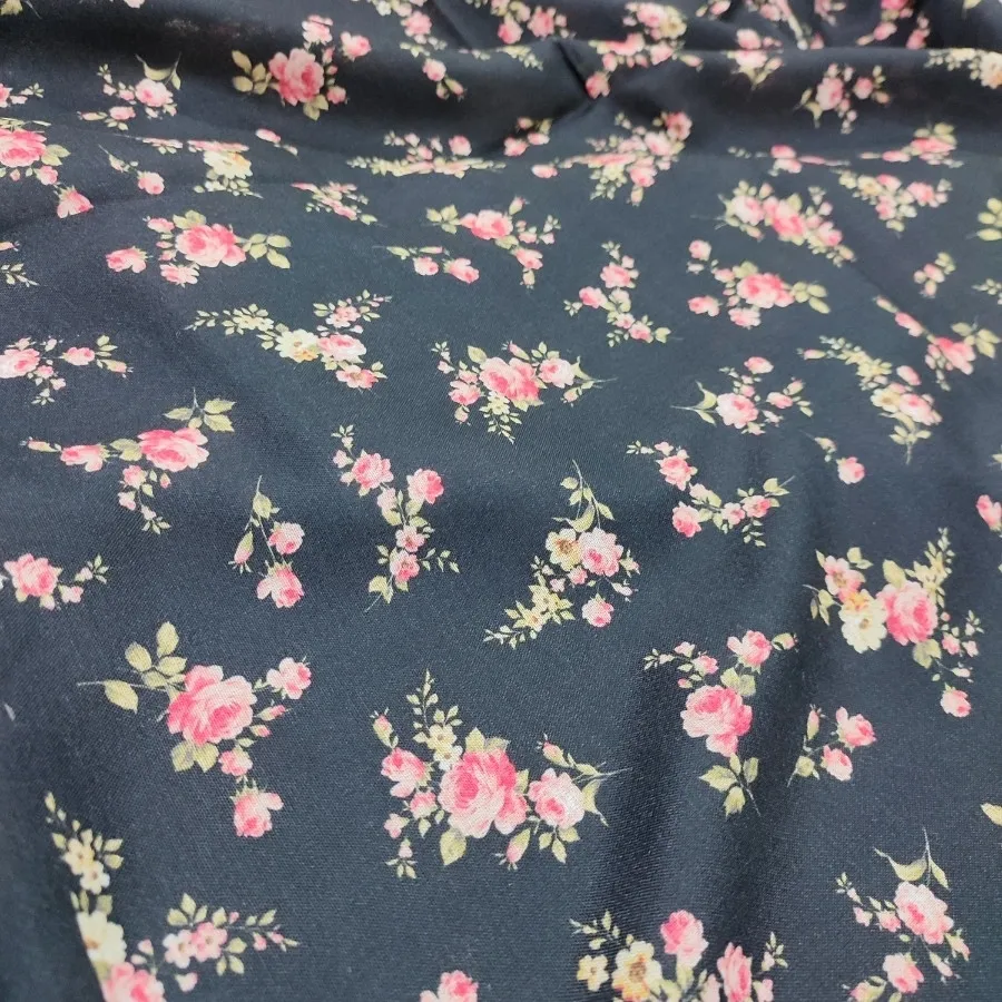 روسری گل ریز