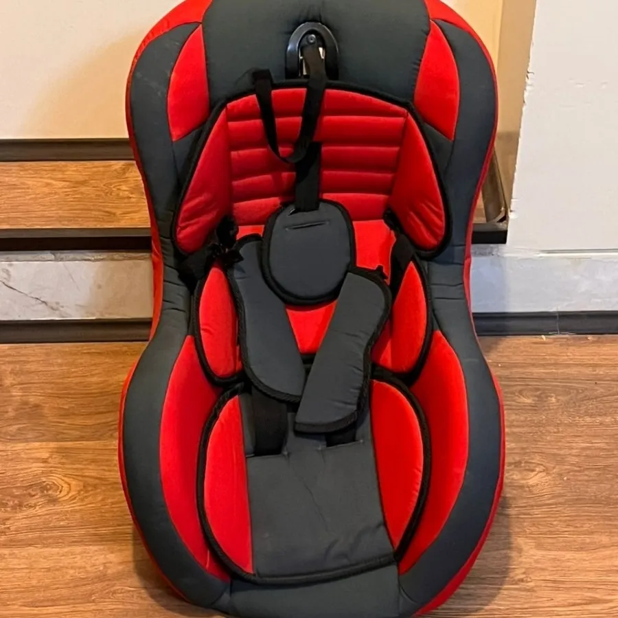 صندلی ماشین کودک