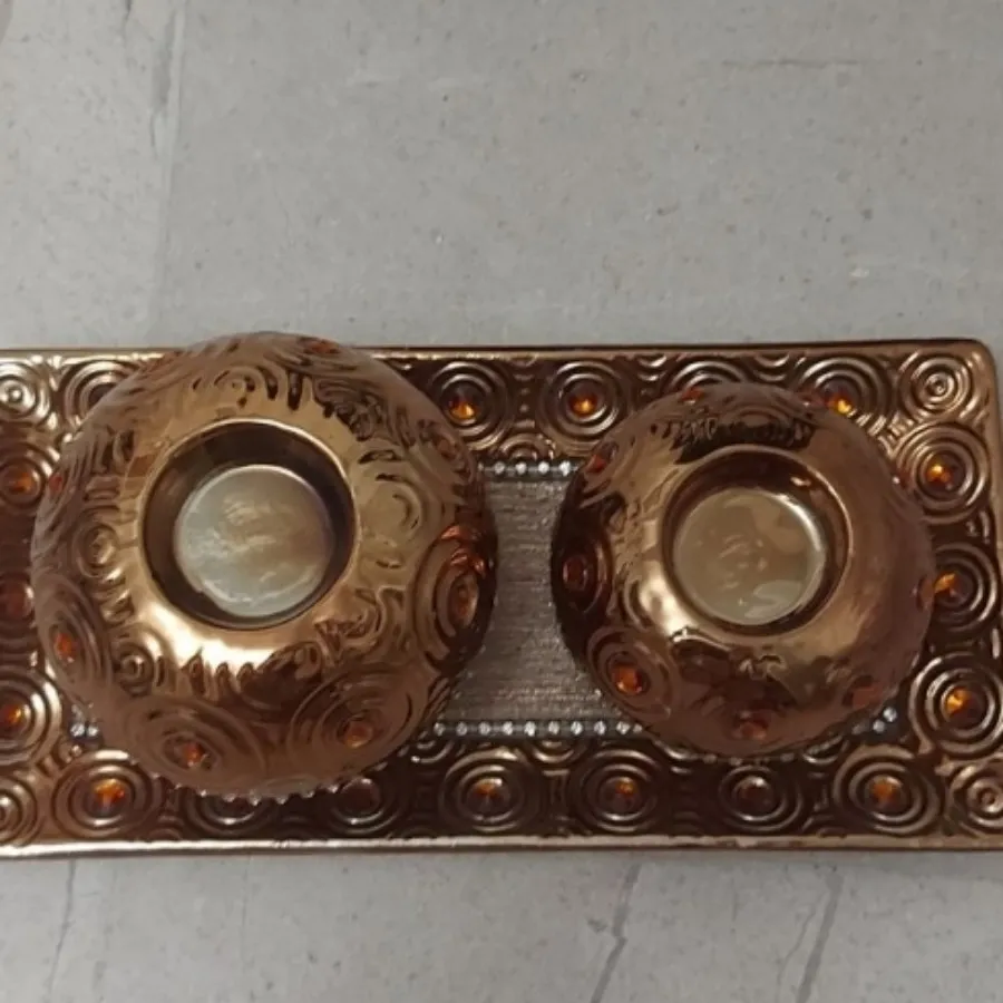 جاشمعی همراه با سینی