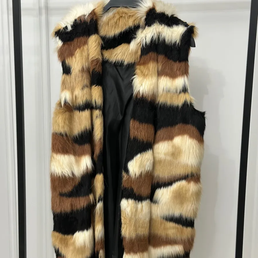 وست خز آستردار