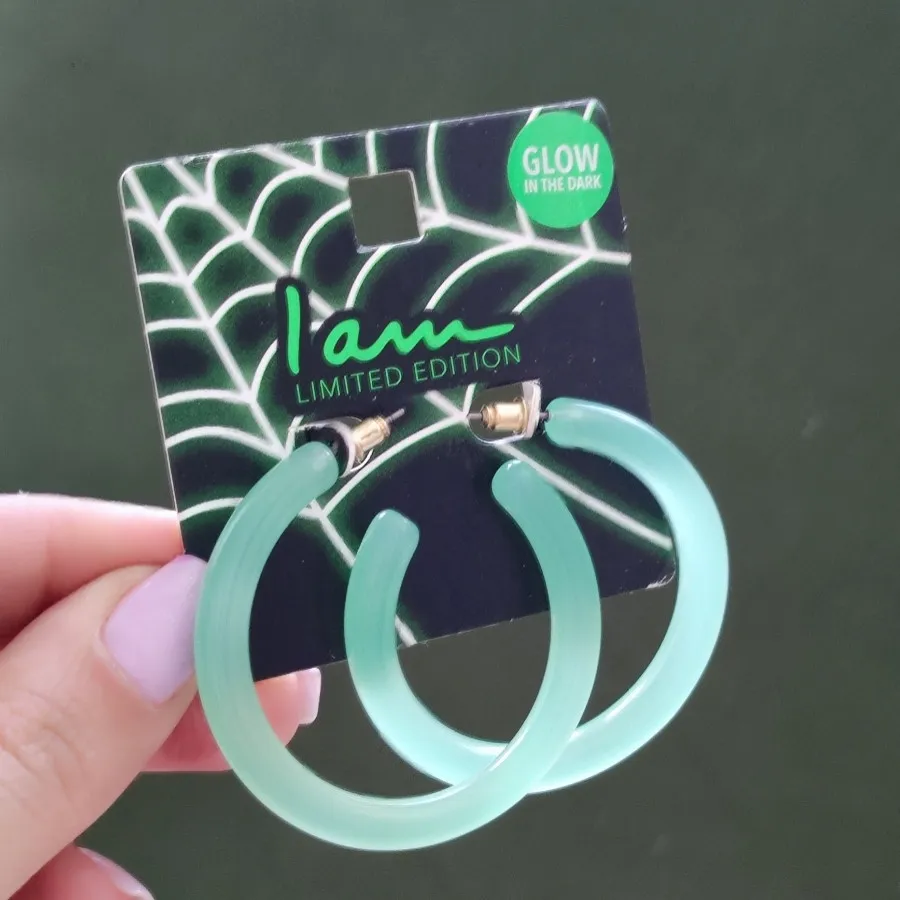 گوشواره سبز