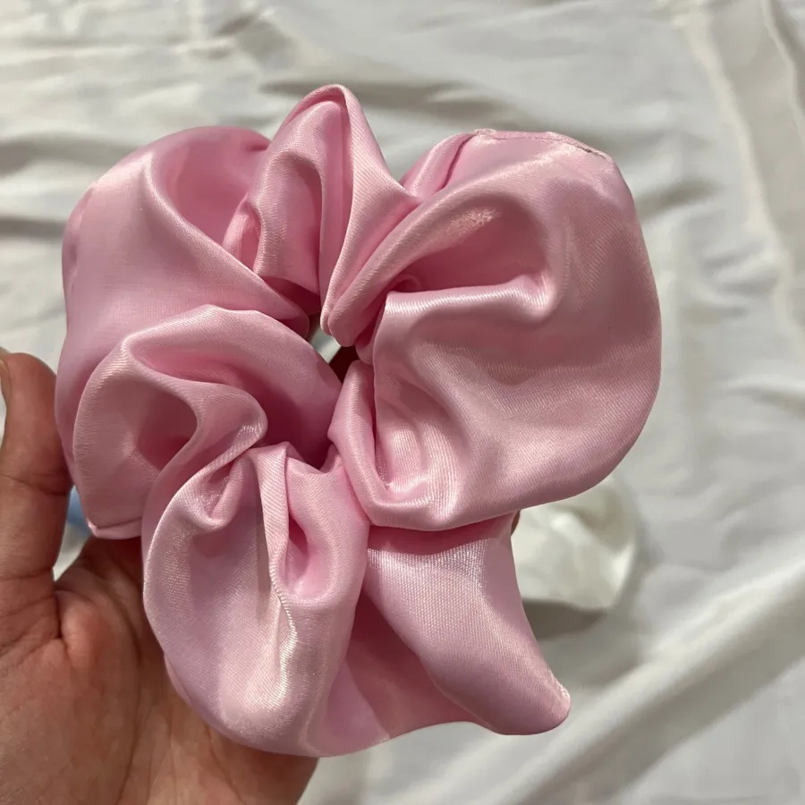 اسکرانچی ساتن